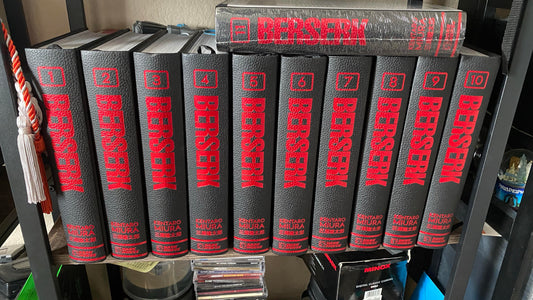 Berserk Deluxe Volume 1 (Hardcover)